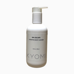 Sulfate-free body wash with lavender, eucalyptus, and lemongrass. Cleanses and hydrates skin while offering a refreshing, spa-like aromatherapy experience.